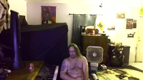 Snapshot of shredmancer chatting on May 2026 02:09:02 AM shredmancer online show from May 2026 02:09:02 AM