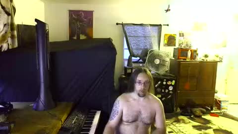 Snapshot of shredmancer chatting on May 2026 01:23:02 AM shredmancer online show from May 2026 01:23:02 AM