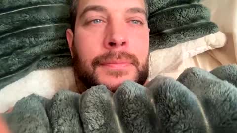 YeahBoi420 online show from February 2025 04:44:01 PM