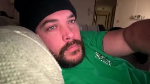 YeahBoi420 online show from November 2025 04:17:02 PM