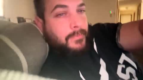 YeahBoi420 online show from December 2025 06:58:02 PM