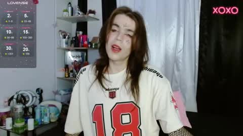 Shun White online show from December 2024 02:31:02 AM