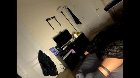 shurthingxx online show from March 2025 01:09:01 PM