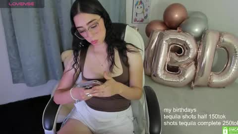 Nahomy online show from January 2025 01:52:01 AM