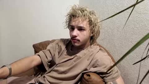 your shy boy online show from February 2026 02:57:02 PM