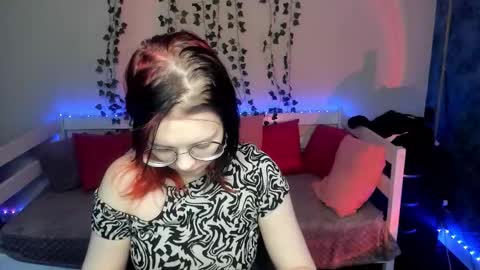 shy_elina01 online show from January 2026 10:31:01 AM