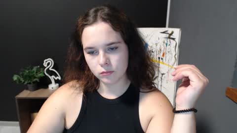 Snapshot of shy_lil chatting on September 2025 01:04:01 PM shy_lil online show from September 2025 01:04:01 PM
