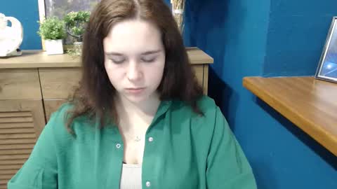 Snapshot of shy_lil chatting on November 2025 11:43:02 AM shy_lil online show from November 2025 11:43:02 AM