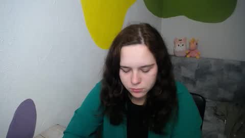Snapshot of shy_lil chatting on November 2025 01:33:02 PM shy_lil online show from November 2025 01:33:02 PM