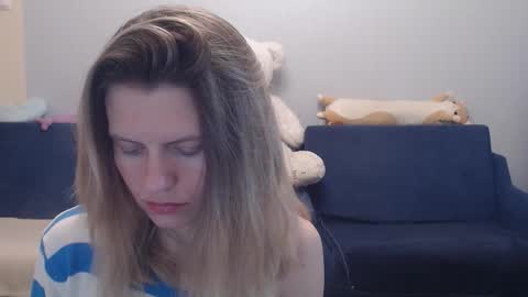 Snapshot of shy_moony chatting on February 2026 05:25:01 PM just Alex online show from February 2026 05:25:01 PM