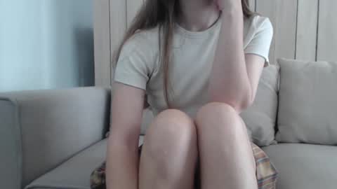 shy_schoolgirl_ online show from February 2025 09:03:01 AM
