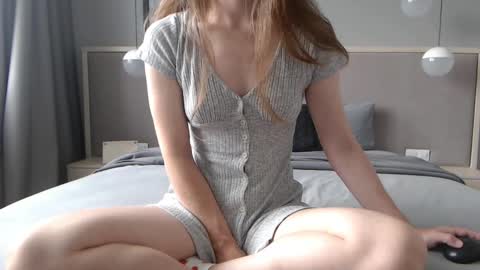 shy_schoolgirl_ online show from September 2025 09:09:02 AM