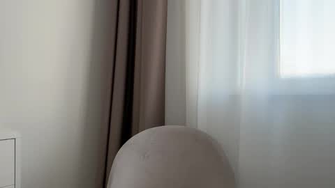 shy_schoolgirl_ online show from December 2025 10:44:02 AM