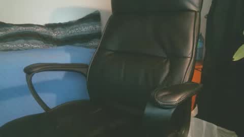 shyboyhugecum2020 online show from April 2026 03:12:01 AM