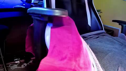 Klark Bent online show from November 2025 08:30:01 PM