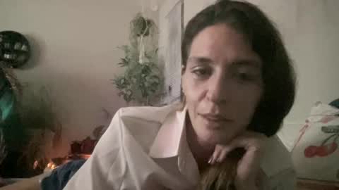 Snapshot of shydevil11 chatting on September 2025 09:52:01 AM Trex online show from September 2025 09:52:01 AM