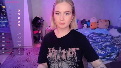 Effie online show from February 2025 06:56:02 PM