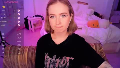 Effie online show from March 2025 05:18:02 PM