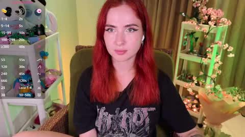 Snapshot of shyfoxxxy chatting on June 2026 11:21:01 AM Effie online show from June 2026 11:21:01 AM