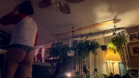 Sasha online show from December 2024 10:24:01 AM