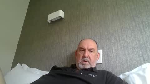 Snapshot of shyguytm chatting on December 2024 05:53:02 AM shyguytm online show from December 2024 05:53:02 AM