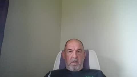 Snapshot of shyguytm chatting on February 2025 08:37:01 PM shyguytm online show from February 2025 08:37:01 PM