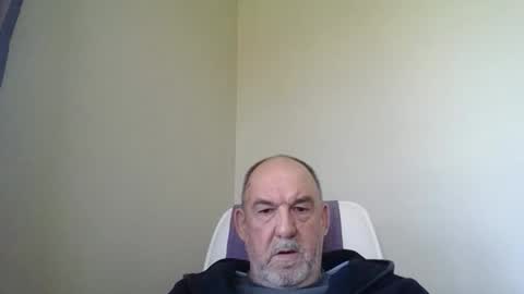 Snapshot of shyguytm chatting on September 2025 11:15:01 PM shyguytm online show from September 2025 11:15:01 PM