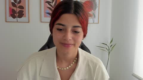 Snapshot of shylittlebunny chatting on December 2024 01:36:02 PM shylittlebunny online show from December 2024 01:36:02 PM