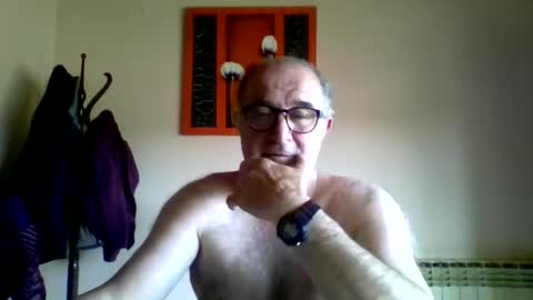 shymmy10 online show from April 2026 11:14:02 AM