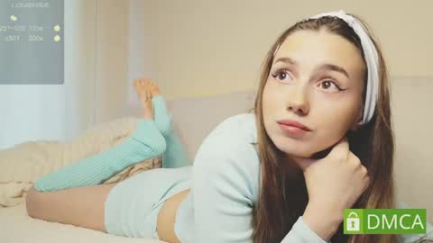 Snapshot of shypeachmaru chatting on April 2026 01:37:02 PM Mary online show from April 2026 01:37:02 PM
