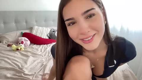 Snapshot of shysashy chatting on January 2025 10:44:02 PM Sasha online show from January 2025 10:44:02 PM