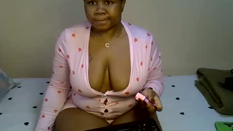 Snapshot of shyvenus chatting on June 2026 02:08:01 PM Venus online show from June 2026 02:08:01 PM