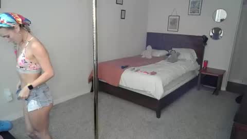 shypetitebaby online show from January 2026 03:28:01 PM