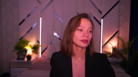 shyysiren online show from December 2025 08:45:02 AM