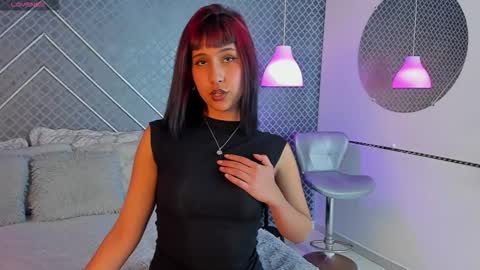 Sia online show from November 2025 07:35:02 PM