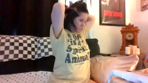 Snapshot of sidneyraee chatting on July 2026 04:13:01 PM Mrs. St. Patrickk online show from July 2026 04:13:01 PM