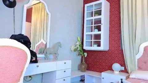 SinnaDark online show from April 2026 11:17:01 AM