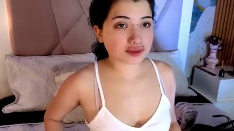 Snapshot of sienna_desiree chatting on June 2026 11:53:02 AM Sienna Desieree online show from June 2026 11:53:02 AM