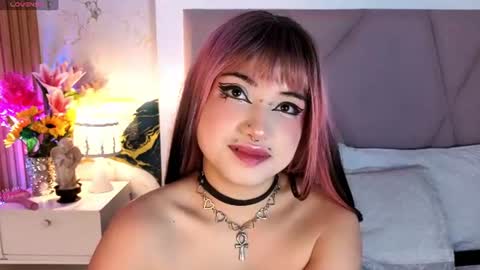 Snapshot of sienna_desiree chatting on July 2026 03:03:02 PM Sienna Desieree online show from July 2026 03:03:02 PM