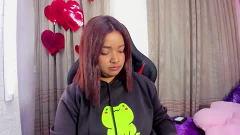 Snapshot of sienna_lux01 chatting on February 2026 02:04:02 PM sienna_lux01 online show from February 2026 02:04:02 PM