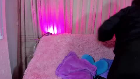 Snapshot of sienna_lux01 chatting on June 2026 03:20:02 AM sienna_lux01 online show from June 2026 03:20:02 AM