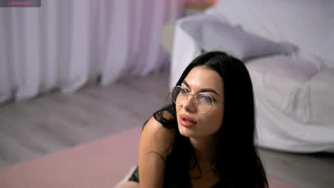 Maria online show from September 2025 04:05:02 AM