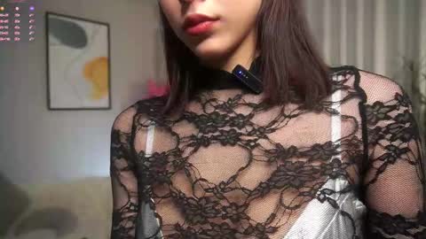 Eva  online show from October 2025 11:19:02 AM