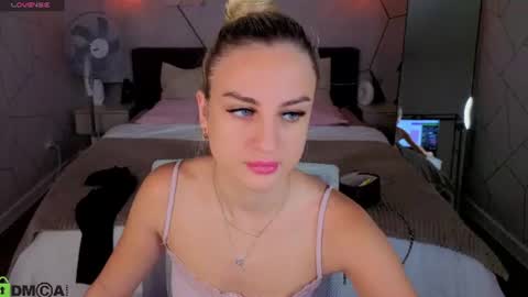 Snapshot of silen_tori chatting on July 2026 05:16:01 PM Silen online show from July 2026 05:16:01 PM