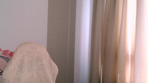 Snapshot of silk_ann chatting on May 2026 11:28:02 AM silk_ann online show from May 2026 11:28:02 AM