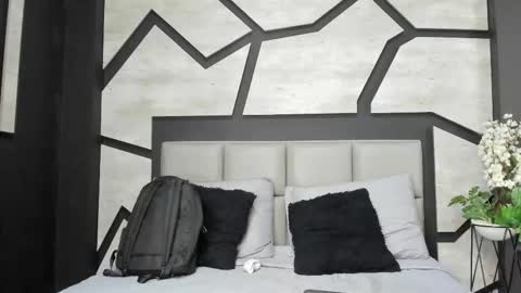 silknyx online show from February 2026 01:23:01 PM