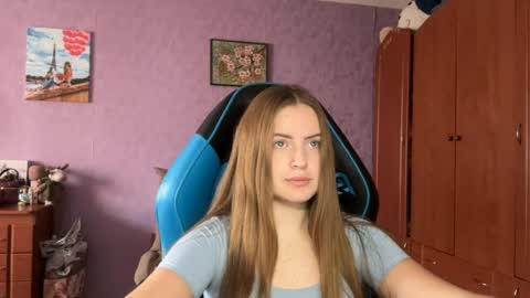 Erica online show from April 2026 07:09:02 AM