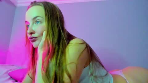 Mila online show from January 2026 07:43:02 AM