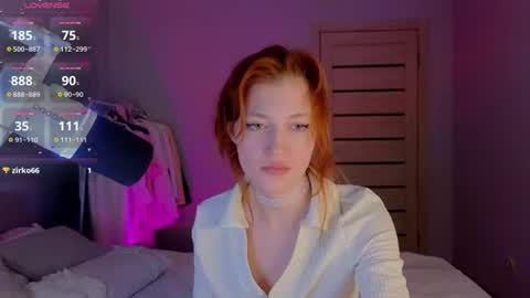 Snapshot of silly___woman chatting on July 2026 08:04:02 PM silly___woman online show from July 2026 08:04:02 PM