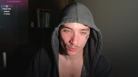 Snapshot of silly_cybin chatting on April 2026 04:37:01 AM cybin online show from April 2026 04:37:01 AM